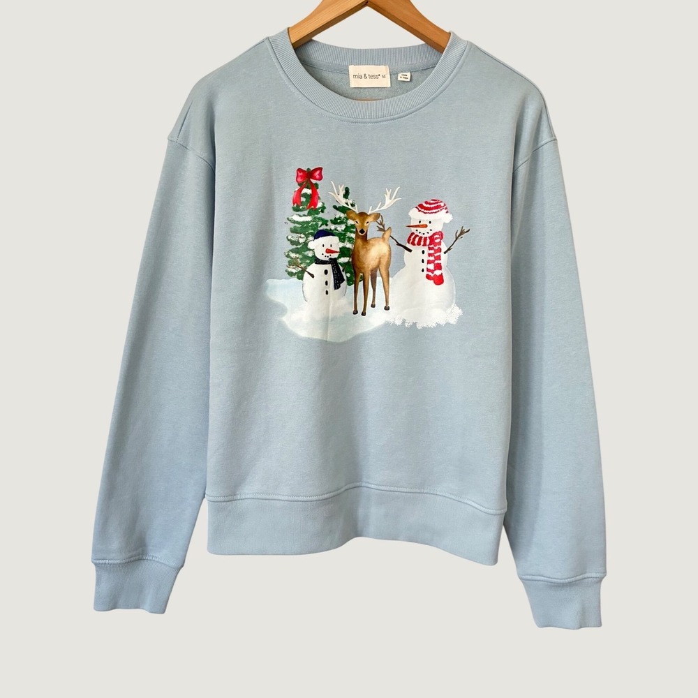 Mia & Tess Christmas Sweatshirt Womens Medium‎ Blue Reindeer Snowman Holiday